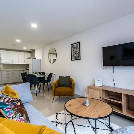 3-br In The Heart Of Leeds Centre *